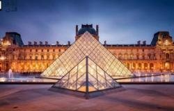 كارثة تهز متحف اللوفر.. تسرب مياه يدمر مئات الكتب النادرة