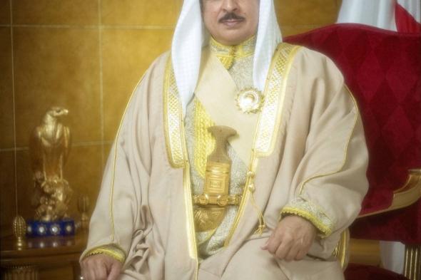 البحرين الان | الملك يستقبل عددا من كبار المسؤولين ويستعرض معهم المسيرة التنموية ونتائج زيارتي سلطنة عمان وفرنسا | الخليج الان البحرينية