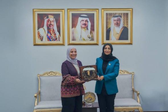 البحرين الان | وزيرة الصحة تستقبل ممثل منظمة الصحة العالمية بمناسبة انتهاء فترة عملها بمملكة البحرين | الخليج الان البحرينية