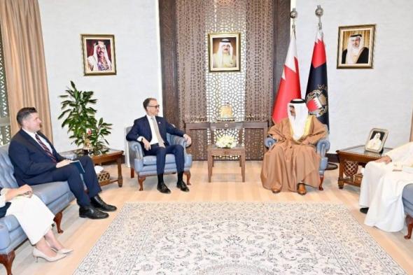 البحرين الان | وزير الداخلية يستقبل السفير الأمريكي ويشيد بالشراكة الاستراتيجية بين البحرين والولايات المتحدة | الخليج الان البحرينية