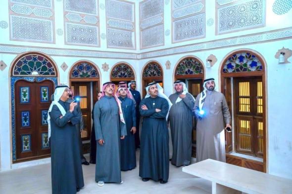 البحرين الان | وزير الإعلام بالمملكة العربية السعودية يزور موقع مسار اللؤلؤ | الخليج الان البحرينية