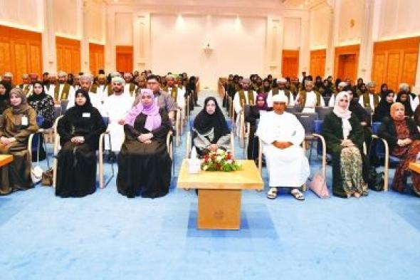 السلطنة الان | تخريج 100 مساعد صحي في مجالات الرعاية الأساسية | الخليج الان الاخبارية العمانية